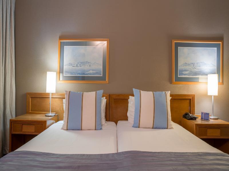 The Ritz 3*